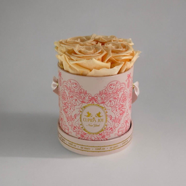 Four Ever 
– Box of 4 Preserved Roses